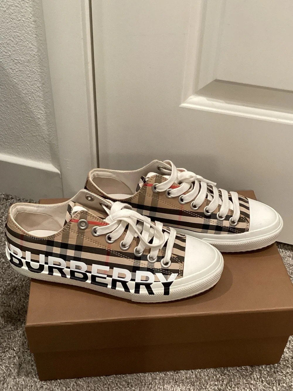 Burberry Tan Vintage Check Low-Top Sneakers with White Soles